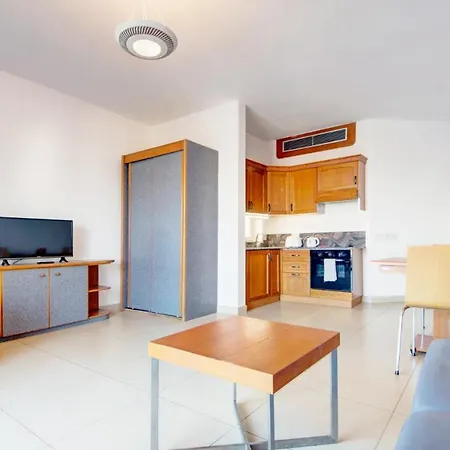 Ax Sunny Coast & St. Paul's Bay