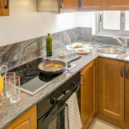 Lägenhetshotell Ax Sunny Coast & St. Paul's Bay