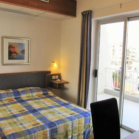 Lägenhetshotell Ax Sunny Coast & 4*