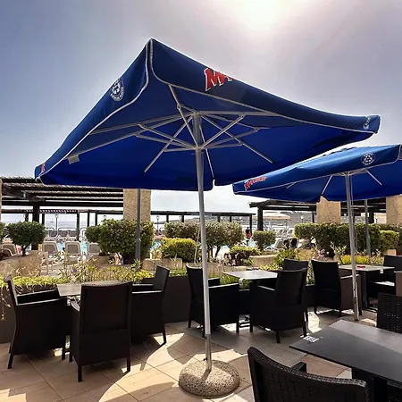 Hotel apartamentowy Ax Sunny Coast &