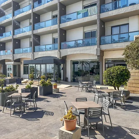 Ax Sunny Coast & Lägenhetshotell