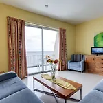 Ax Sunny Coast & 4*