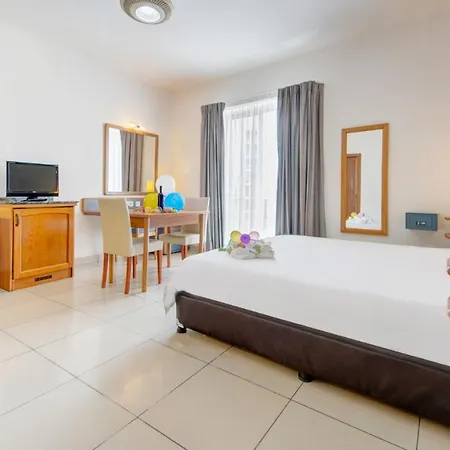 Ax Sunny Coast & St Paul's Bay