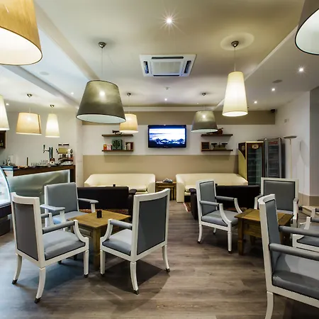 Ax Sunny Coast & 4* St. Paul's Bay