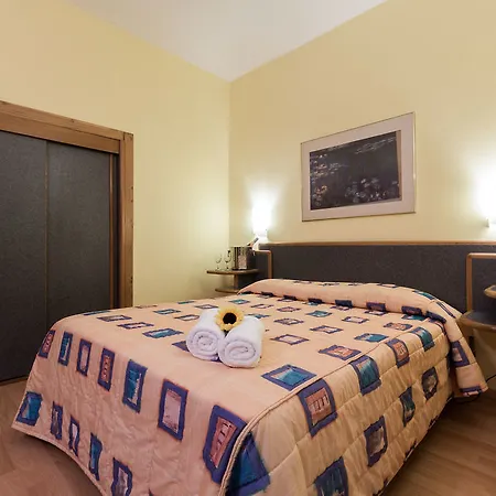 Apartahotel Ax Sunny Coast & St Paul's Bay