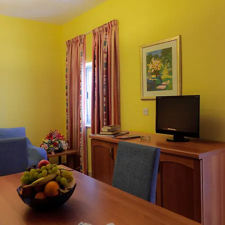 Ax Sunny Coast & Aparthotel St. Paul's Bay