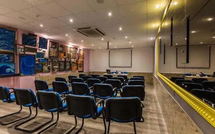 Ax Sunny Coast & Aparthotel 4*