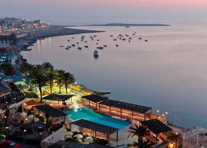 Ax Sunny Coast & Aparthotel St. Paul's Bay