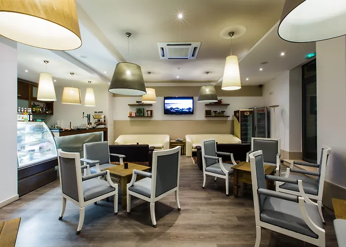 Ax Sunny Coast & 4* St. Paul's Bay