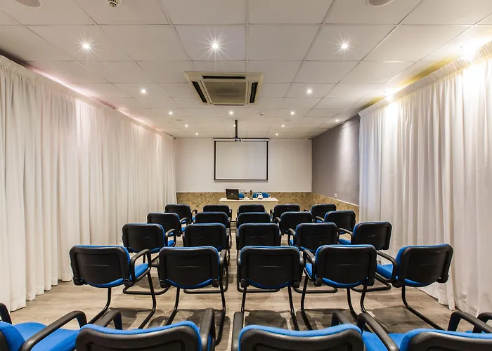 Ax Sunny Coast & Aparthotel St. Paul's Bay