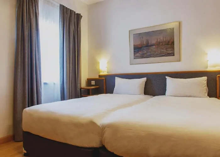 Ax Sunny Coast & 4* St. Paul's Bay