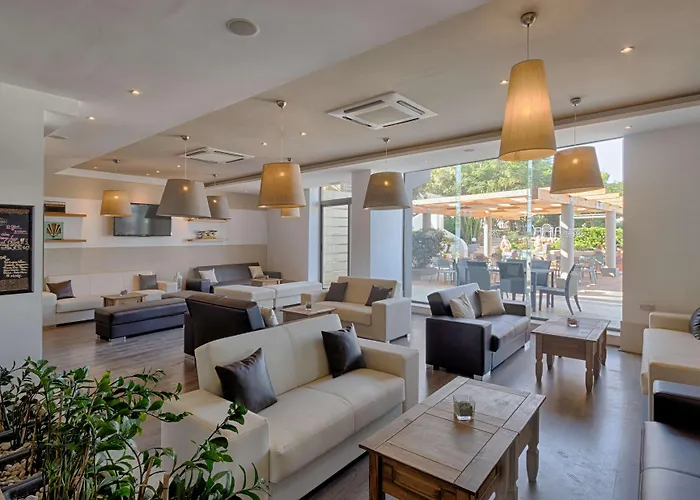 Ax Sunny Coast & Apart Otel St. Paul's Bay