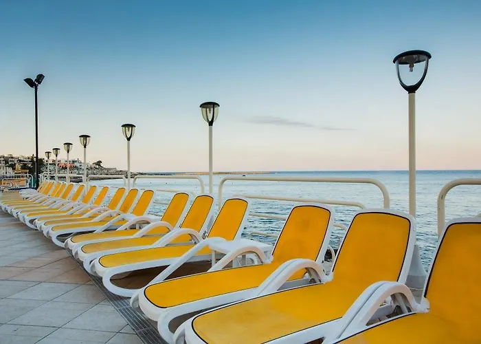 Ax Sunny Coast & 4* St. Paul's Bay